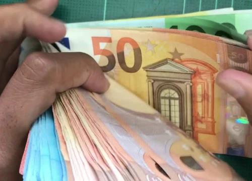Dobitnik Nobelove nagrade: Hrvatska mora pričekati s eurom, moglo bi biti štete