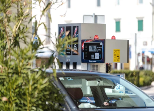 Evo koliko će u Hrvatskoj gorivo pojeftiniti od ponoći