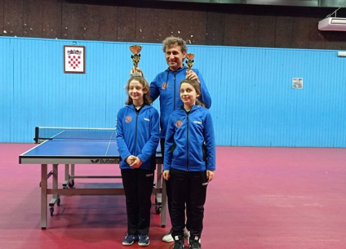 Fotografija 2 - Uspjeh stolnotenisačica Šibenika: Anđela Živković prva, Loreta Mandić treća