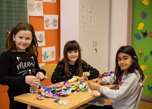 Učenici OŠ Juraj Dalmatinac prikupljaju donacije za Ukrajinu: 'Nadamo se da će ova kutija biti puna do vrha'