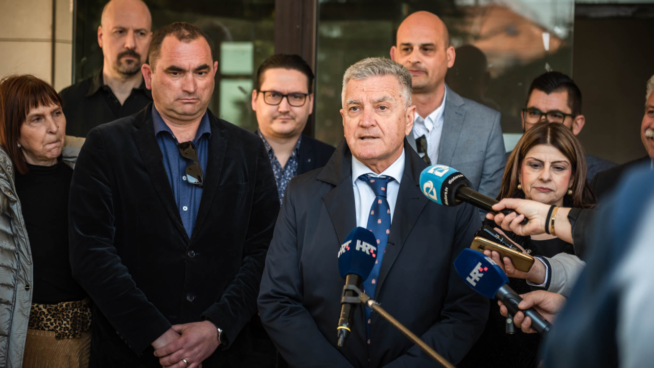 Prekinuta sjednica, u Drniš stigao i Burić: 'Oni koji su dobili povjerenje građana ne funkcioniraju. Neka omoguće nove izbore'