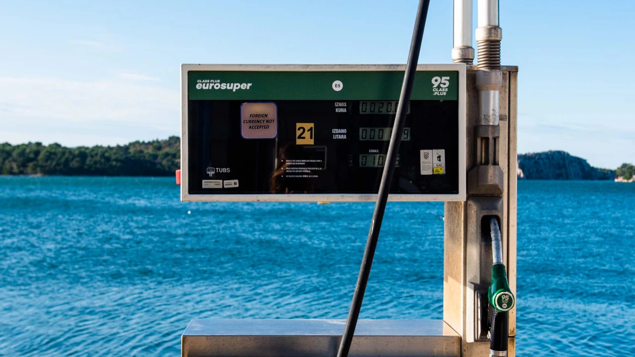 Eurosuper skuplji za 61 lipu, a eurodizel za 1,49 kuna
