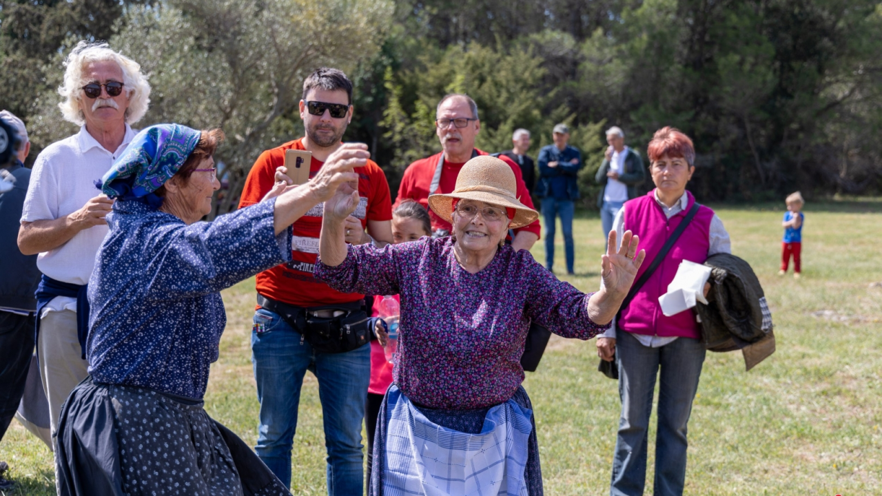 Piknik u Rakitnici: Druženje uz zelje, grah i glazbu