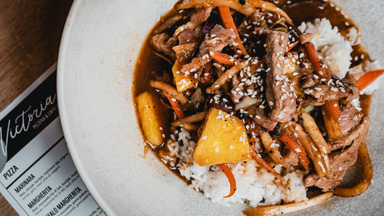 Otkrijte nenadmašne okuse tacosa i woka iz Victorije!