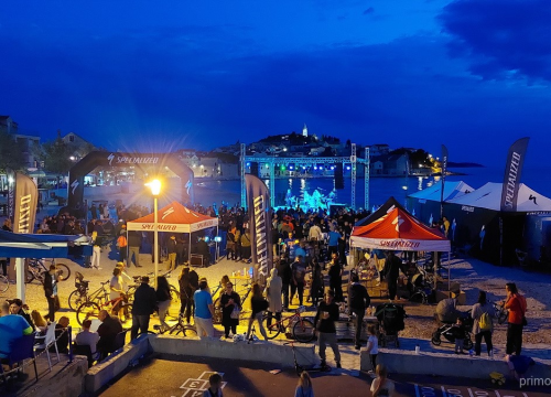 Jura Stublić i skoro 400 sudionika na Primoštenskoj biciklijadi