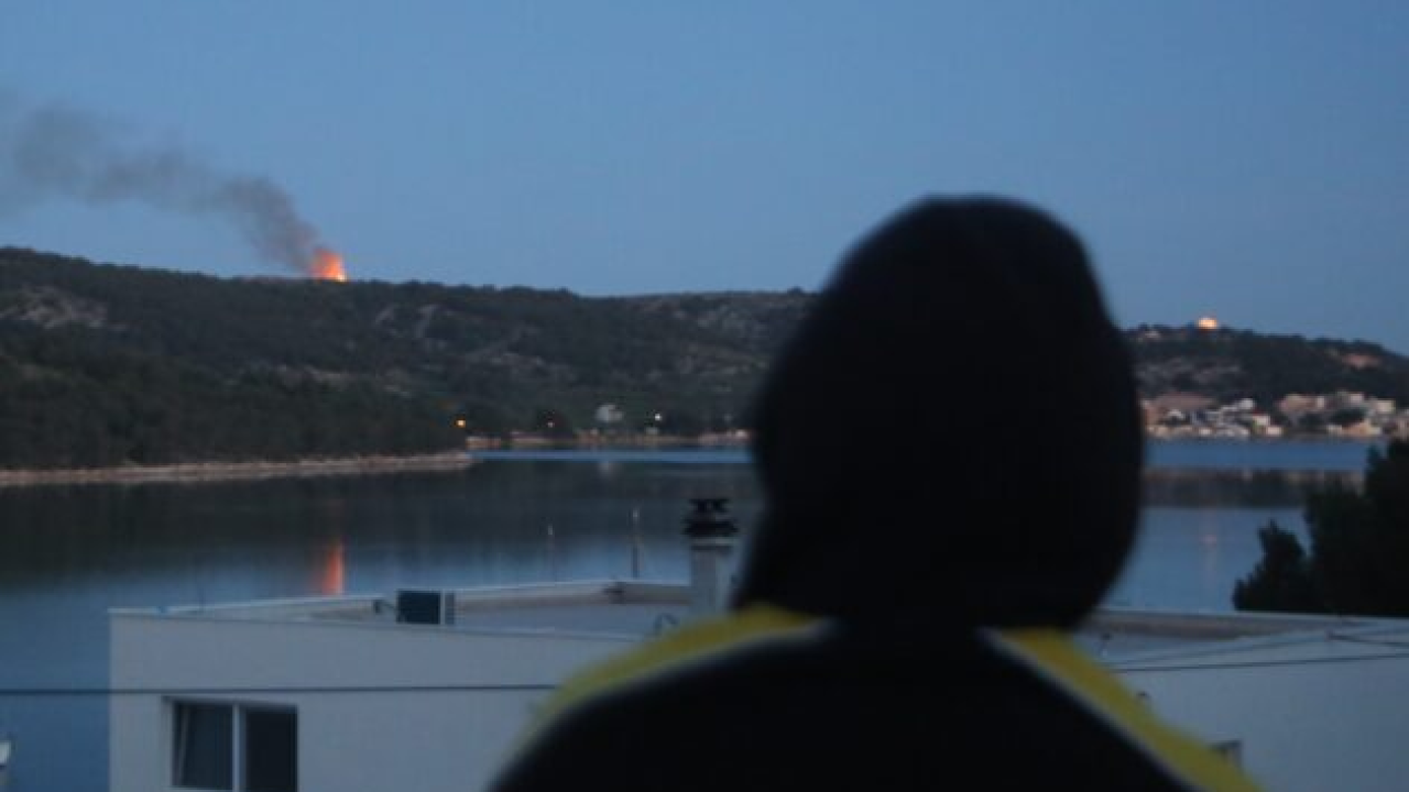 Vatra iznad Murtera: Požar ili spaljivanje smeća?