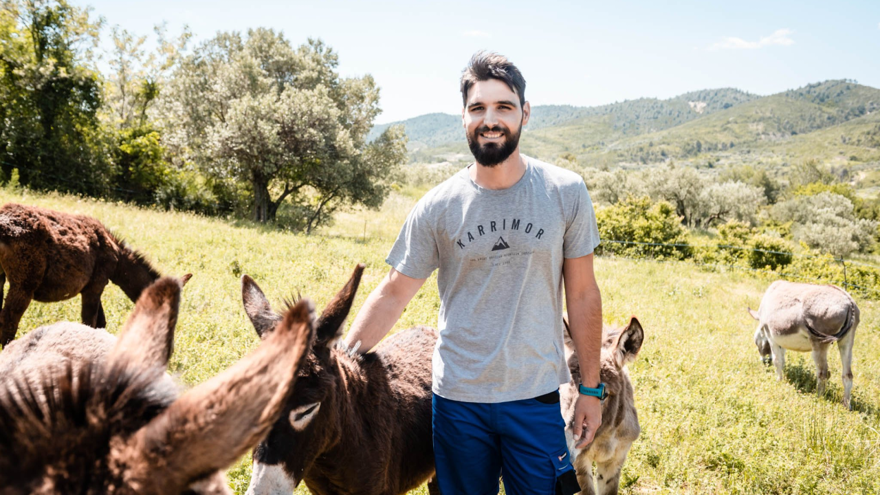 Ante Dujić prvog magarca kupio je kao ljubimca, a danas u Ićevu ima farmu i uhodan posao