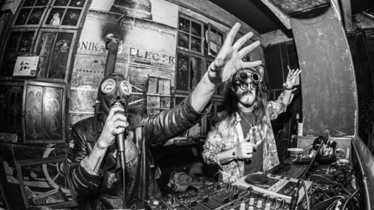 Kali Fat Dub zatvara Nevidljivu scenu u Azimutu: Zaplešite na 'Životinjsku farmu'