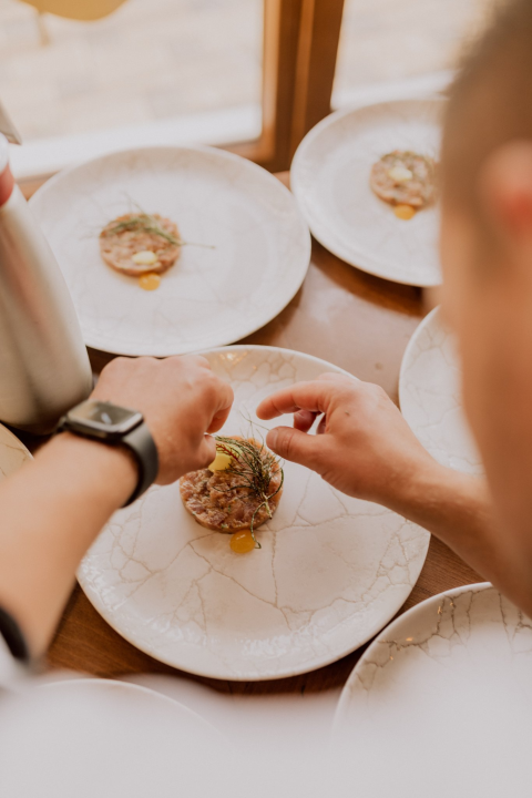 Konoba Campanelo otvorila je terasu s najljepšim pogledom uz gostovanje Melkiora Bašića!