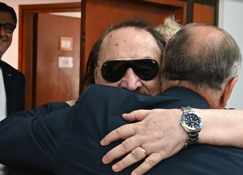 Mišo Kovač klinici splitskog KBC-a donirao vrijedan uređaj