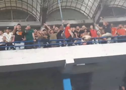 Crnogorski navijači na utakmici s BiH vikali 'Burek sa sirom'