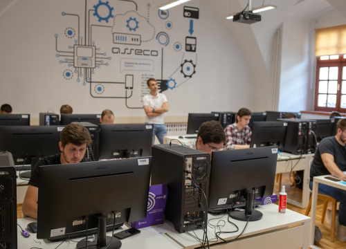 Fotografija 3 - Varaždinski FOI modernizirao svoje studije, a brucoši od jeseni kreću i u nove prostore!