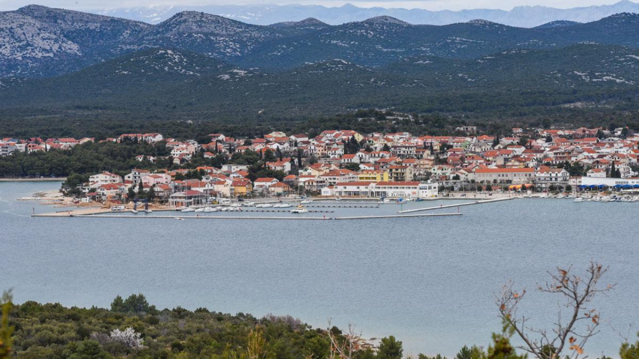 Silente u petak otvara Pirovačko ljeto, nastupaju još Tedi Spalato, Hari Rončević, Daleka Obala…
