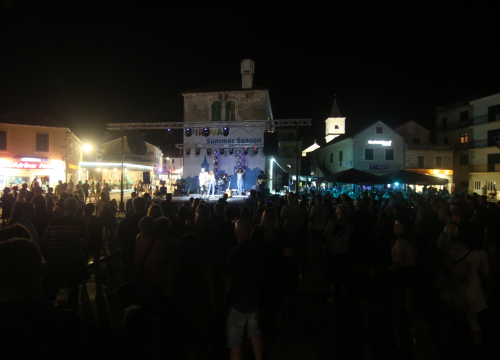 Puna riva: Silente priredio vrlo atraktivan početak 'Pirovačkog ljeta'