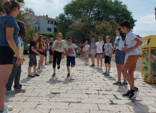 Fotografija 4 - Završena provedba aktivnosti projekta 'ZaVRTimo krug promjena'!