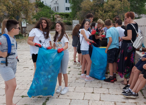 Fotografija 6 - Završena provedba aktivnosti projekta 'ZaVRTimo krug promjena'!