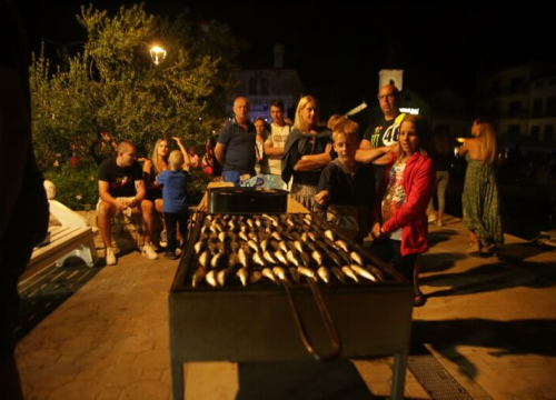 Na ribarskoj fešti uz Tedija Spalata 'planulo' 165 kg srdela