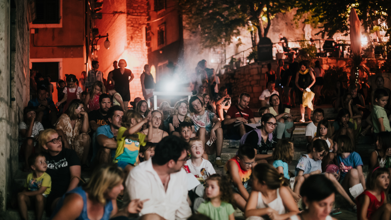 Novo izdanje Supertoona od idućeg tjedna na ulicama i trgovima Šibenika