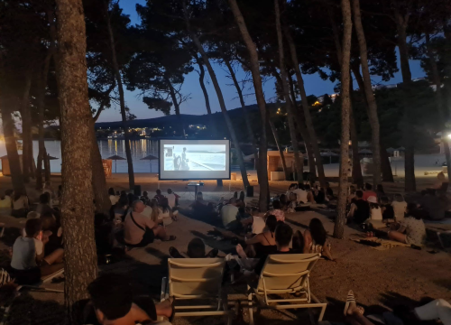 U Primoštenu u četvrtak pogledajte film na otvorenom