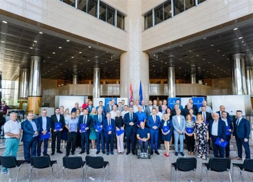Fotografija 2 - Projektima s područja Šibensko-kninske županije odobreno više od 5,6 milijuna kuna