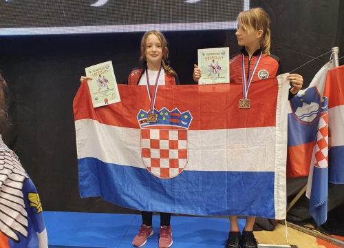 Fotografija 2 - Karate klub Okit ambiciozno u nastavak dosad uspješne sezone