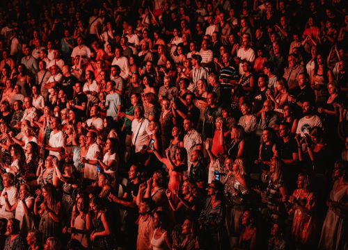 Četiri koncerta na Mihovilu, otvaranje izložbe u Arsenu i filmski hit naslovi na Baroneu