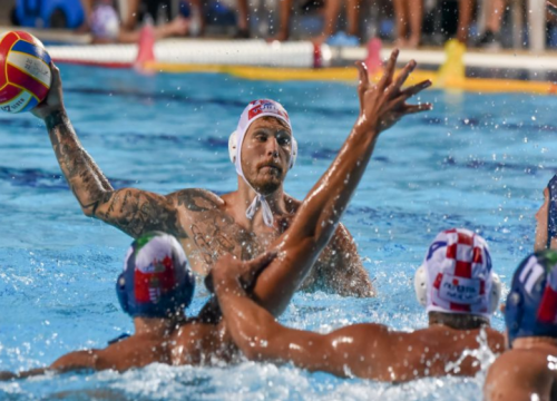 Hrvatski vaterpolisti bolji od aktualnog prvaka Europe, za pobjedu zabio Šibenčanin Bašić