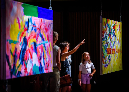 Kreativna dječja radionica u Arsenu: Igra bojama i apstrakcijom po uzoru na velikog slikara Vatroslava Kuliša!