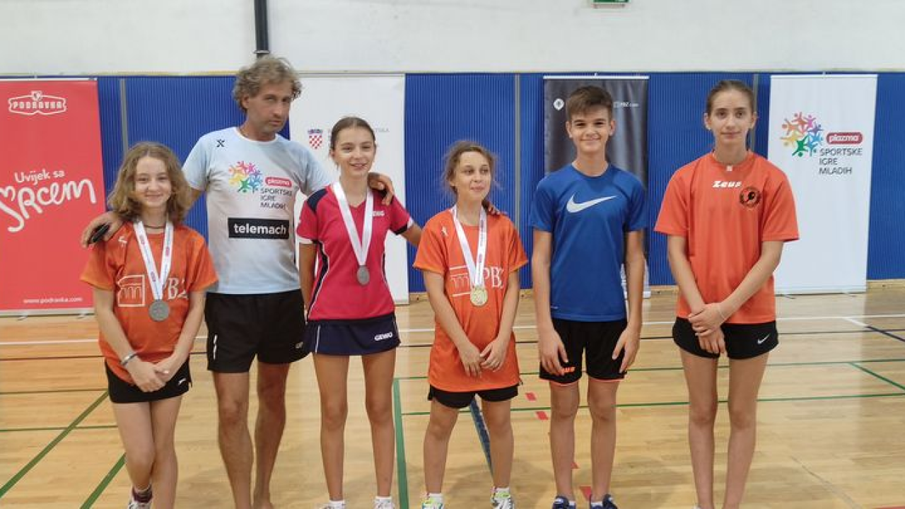 Šibenska stolnotenisačica Loreta  Mandić osvojila međunarodni turnir u Splitu