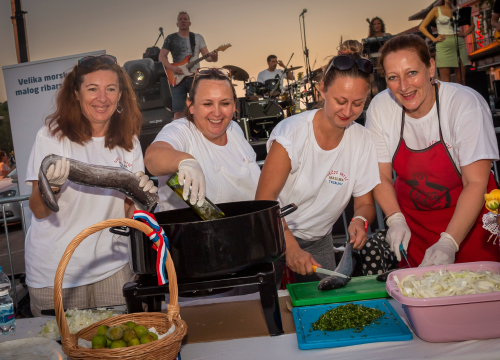 Pogledajte kako je bilo na manifestaciji Okusi Tribunj!
