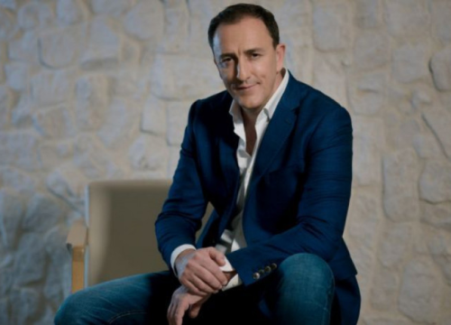 Nakon prepunog Splita, Sergej večeras donosi glazbenu čaroliju u Vodice!