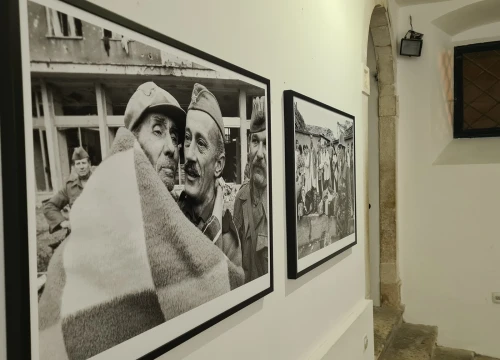 Fotografija 11 - 'Samo su mrtvi vidjeli kraj rata': FALIŠ otvoren izložbom srpskog fotografa o razaranju Vukovara