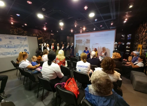 Fotografija 4 - Održano jesensko izdanje Ogulinskog festivala bajke: Sudjelovali izvođači i iz naše županije