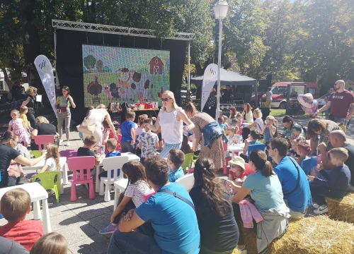 Fotografija 8 - Održano jesensko izdanje Ogulinskog festivala bajke: Sudjelovali izvođači i iz naše županije