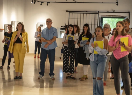 Fotografija 1 - Svečano otvoren 1. Međunarodni trijenale portreta u Kninu