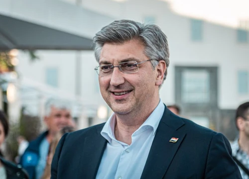 Plenković negativan na koronavirus, danas mu završava mjera izolacije