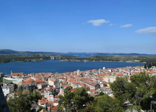 Djelomice sunčano, poslijepodne bura