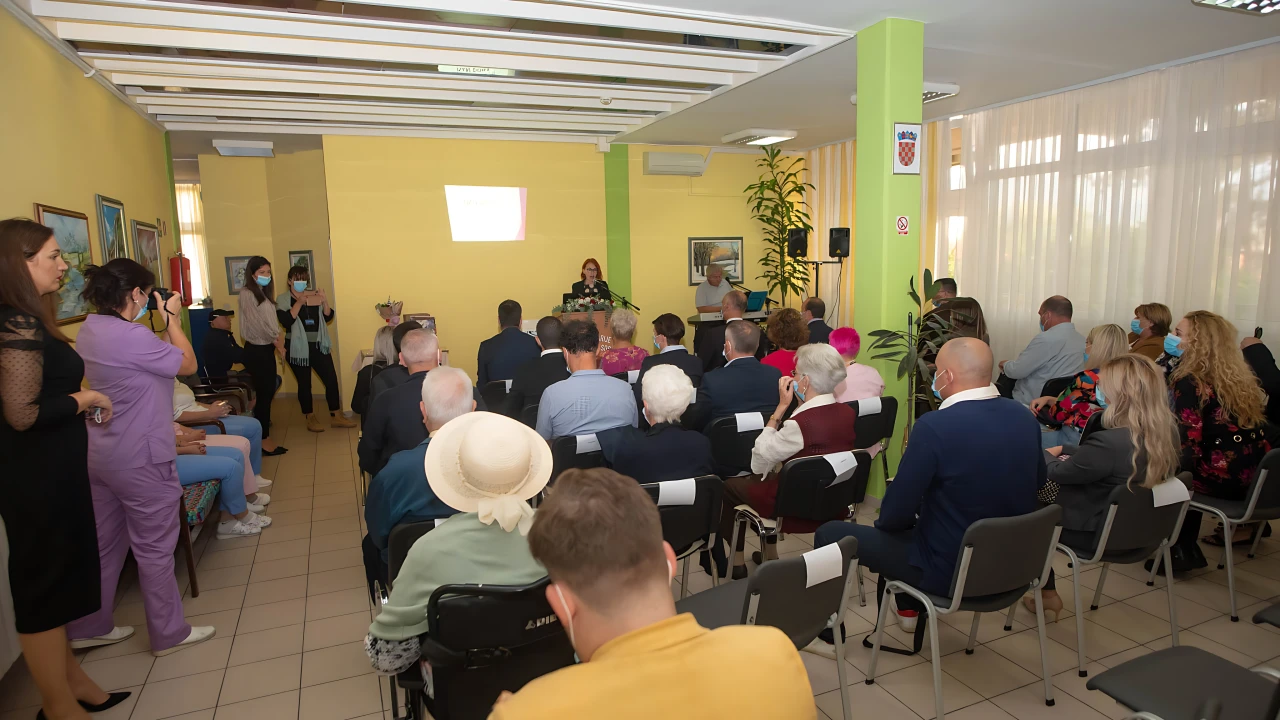 Kninski Dom za starije i nemoćne svečano obilježio svoj dan