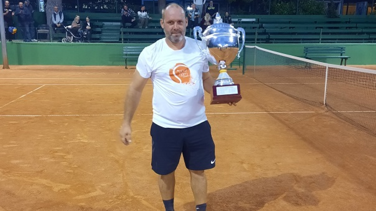 Završen teniski turnir "Sv. Mihovil": Kod muških slavio Fabijan Šprljan, Ani Matošin sve 3 titule