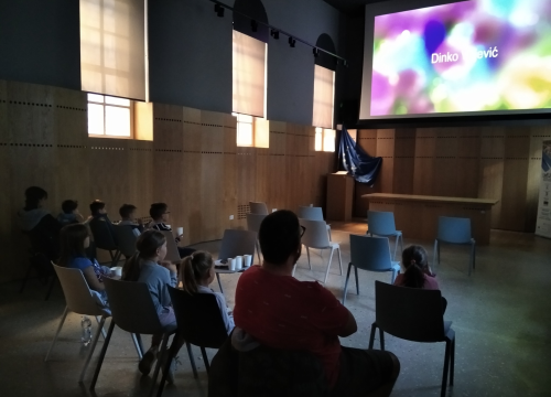 Fotografija 6 - Provjerite raspored Društvenog centra Grada Skradina za listopad!