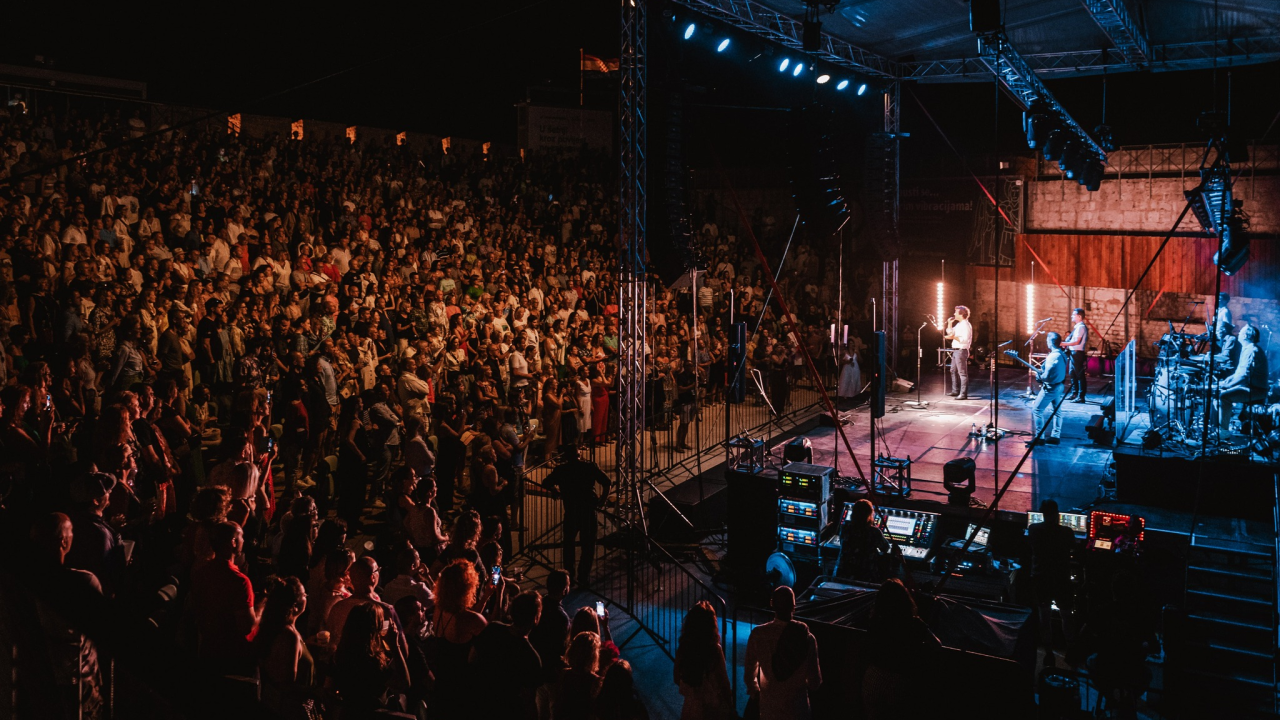 Od svjetskih do domaćih snaga: U 155 dana sezone na sv. Mihovilu čak 34 koncerta!