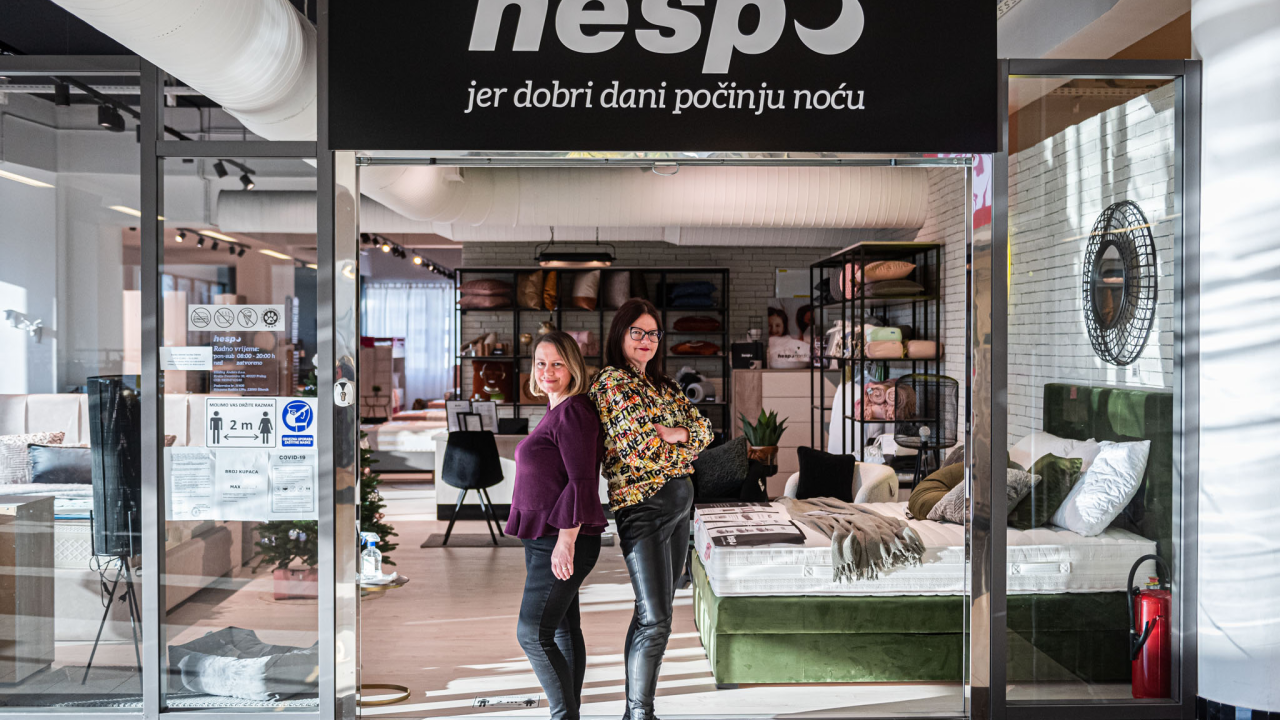 Za udobnost poput zagrljaja posjetite Hespo i iskoristite odlične popuste!