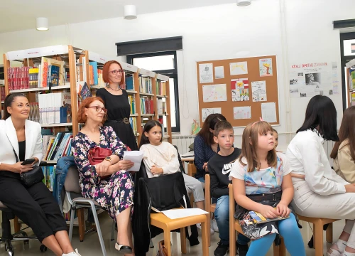 Fotografija 2 - Marija Kulušić i Marika Škundrić pobijedile na Natjecanju u čitanju u kninskoj knjižnici