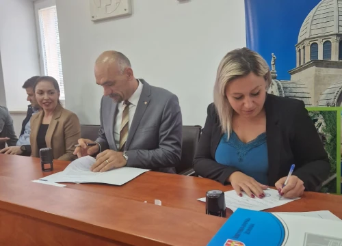Fotografija 4 - Županija osigurala 1,2 milijuna kuna za razvoj infrastrukturnih projekata na području sedam jedinica lokalne samouprave