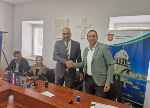 Fotografija 1 - Županija osigurala 1,2 milijuna kuna za razvoj infrastrukturnih projekata na području sedam jedinica lokalne samouprave