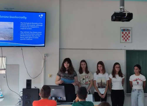 Fotografija 2 - Izuzetno iskustvo sudionika projekta „Call of Poseidon“: Naučili kako čuvati mora, ali i upoznali ljepote šibenskog kraja
