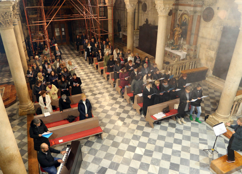 U katedrali proslavljena sv. Cecilija, na misnom slavlju okupili se crkveni pjevači