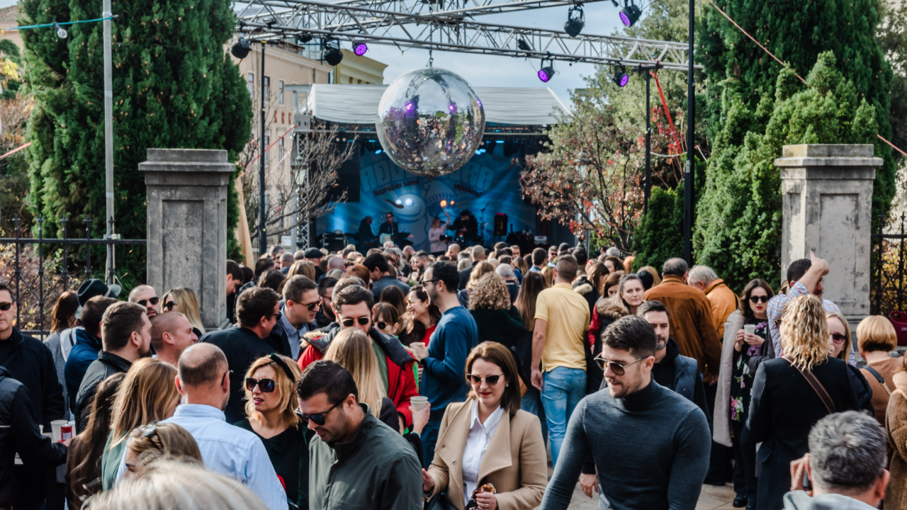 I ove godine kasni se na blagdanski ručak: Razlog su opet Fenixi