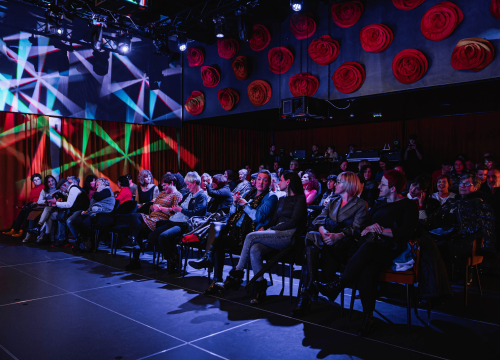 Zadnjeg tjedna '22. na kino platnu Arsena Moonage Daydream i Garbura, a za djecu glazbena radionica!