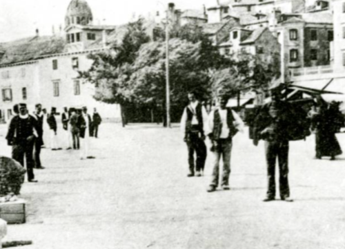 Šibenski leksikon: Spanđati se, pa poslin glavon tući ozid